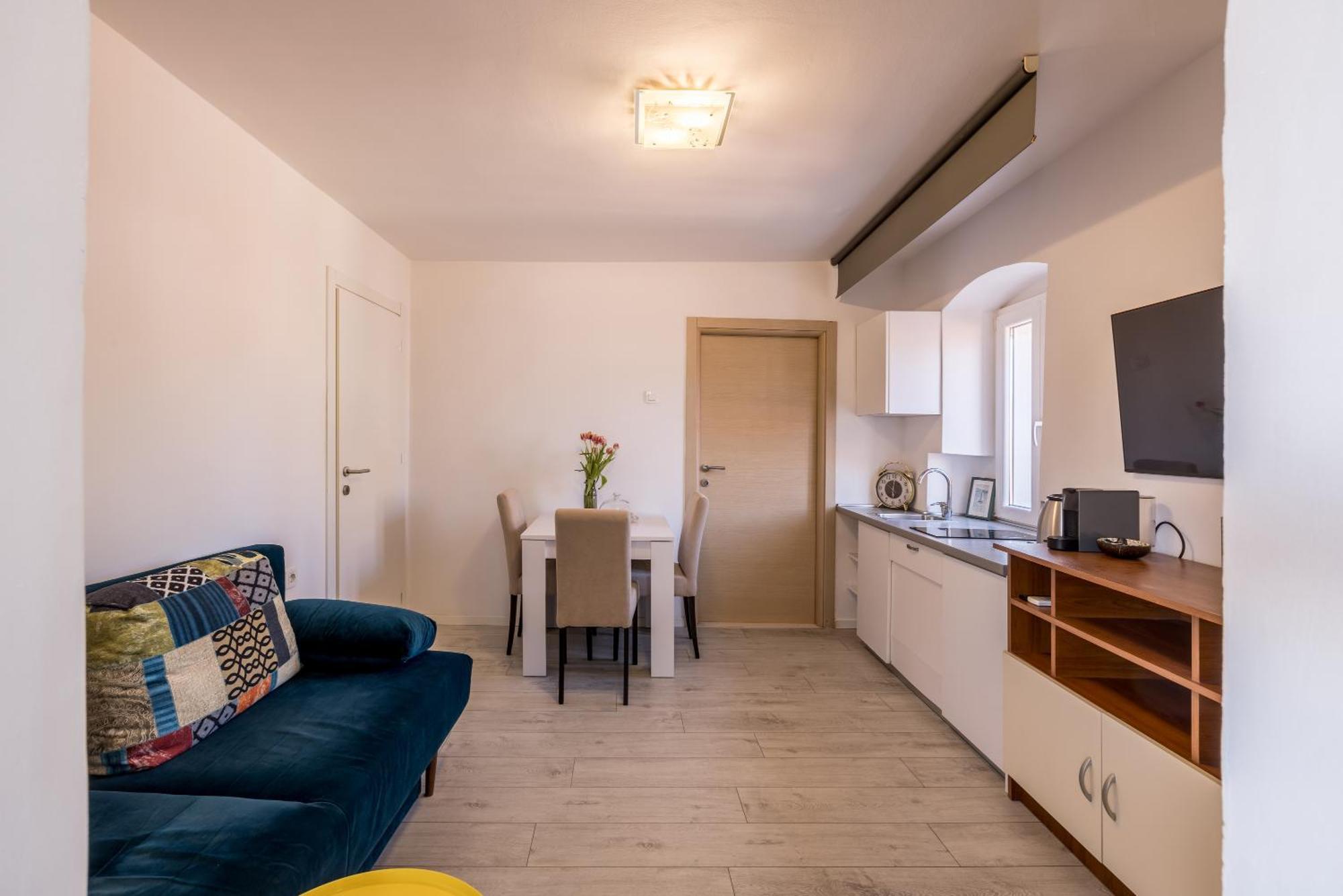 Split Central City Apartment Экстерьер фото